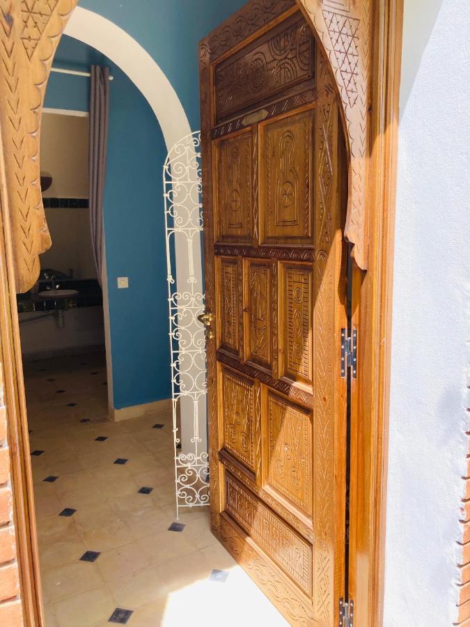 Upupa De L'Atlas Oulad el Guern Luaran gambar