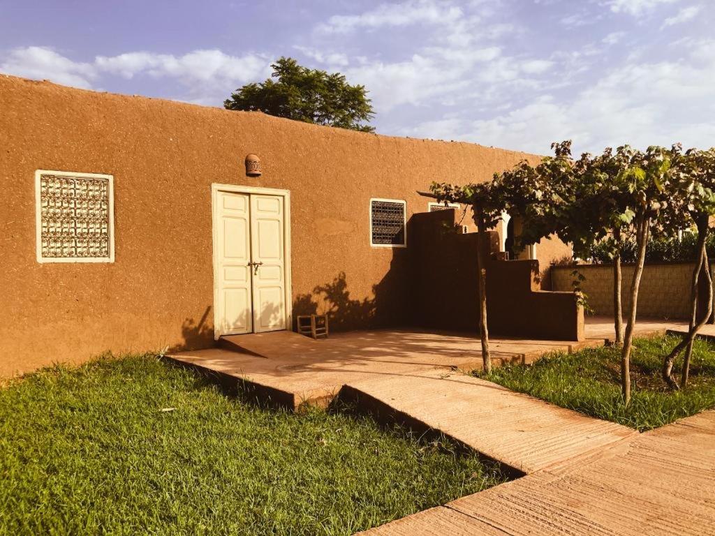 Upupa De L'Atlas Oulad el Guern Luaran gambar