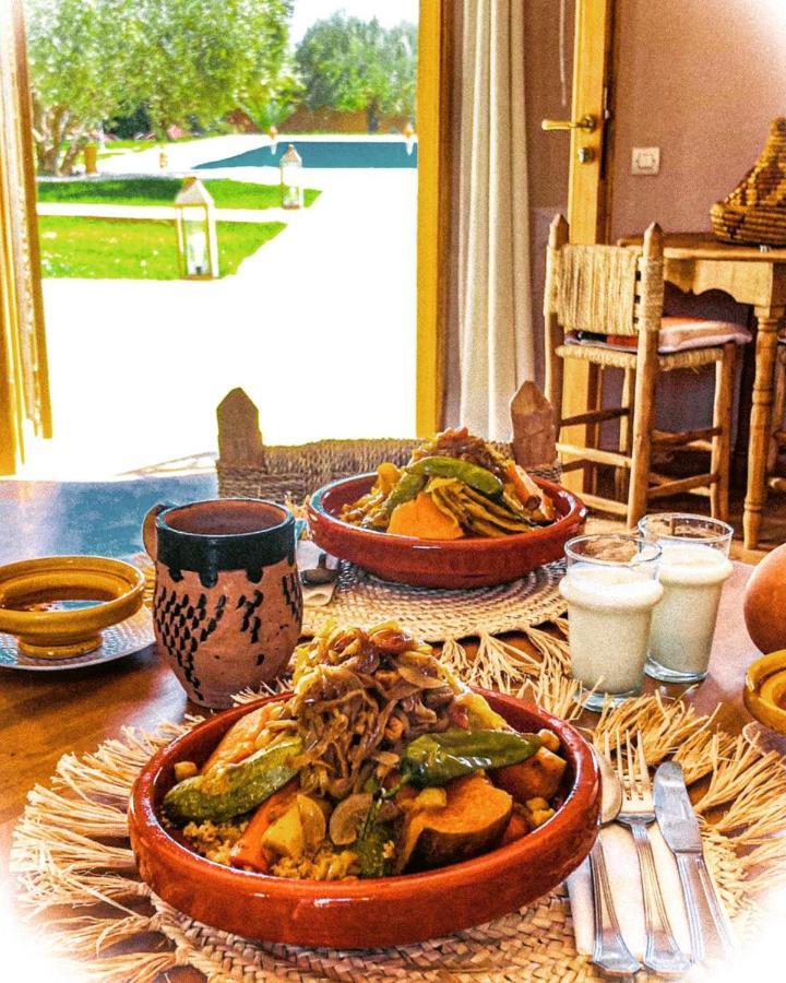 Upupa De L'Atlas Oulad el Guern Luaran gambar